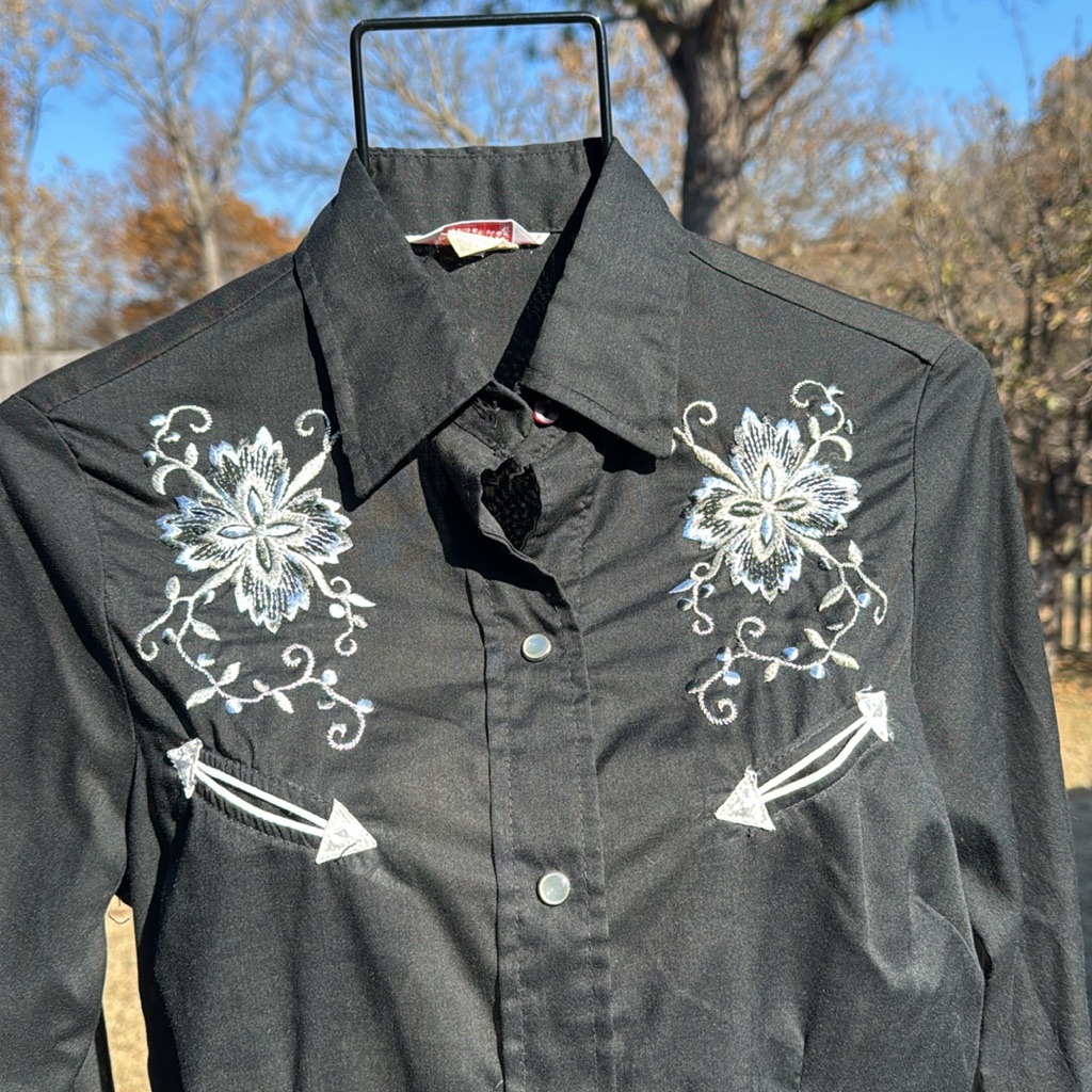 Vintage H Bar C Black Silver Western Embroidered Pearl Snap Shirt Sz 36 Usa Made